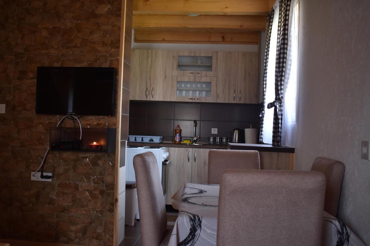 Apartments Avramovic - Bungalow Zabljak  Bagian luar foto